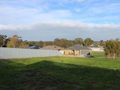 2 Belladonna Rise, Kangaroo Flat