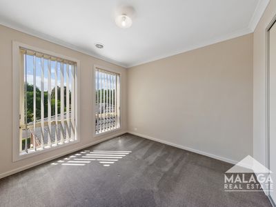 6 Bowmont Drive, Derrimut