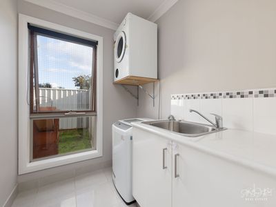 2 GEORGINA STREET, Wodonga