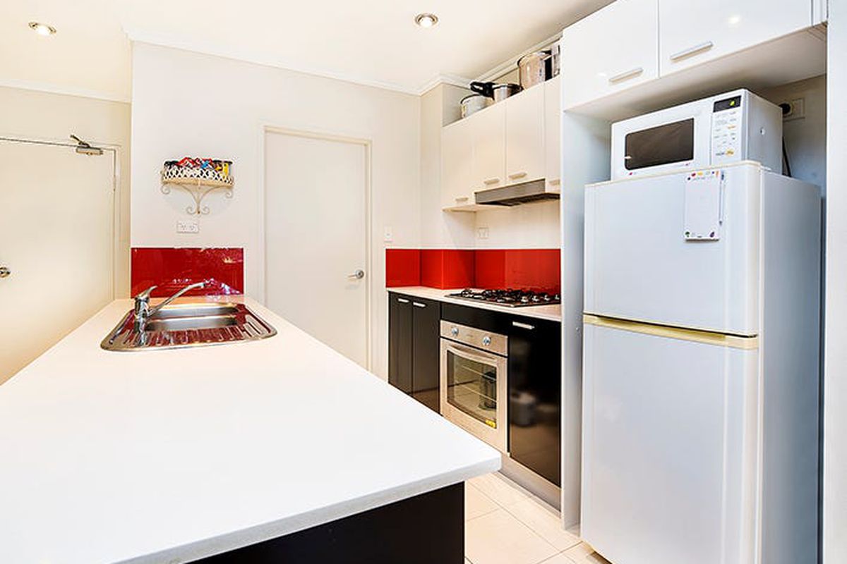 28 Marlborough Road, Homebush West