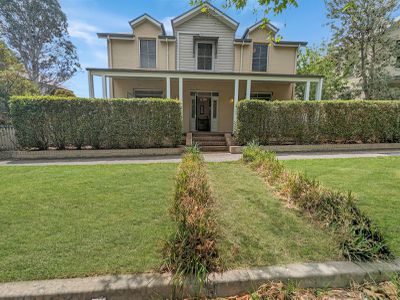 33 Broughton Avenue, Tullimbar