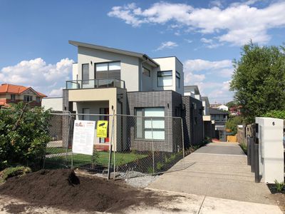 2 / 6 Hutchison Street, Niddrie