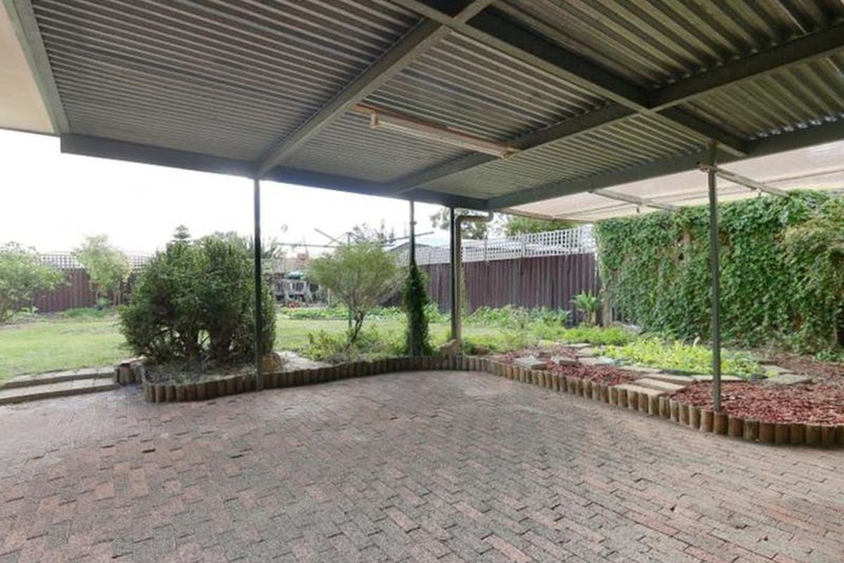 7 Hughenden Drive, Thornlie