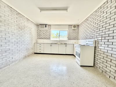 8 / 399 George Street, Deniliquin