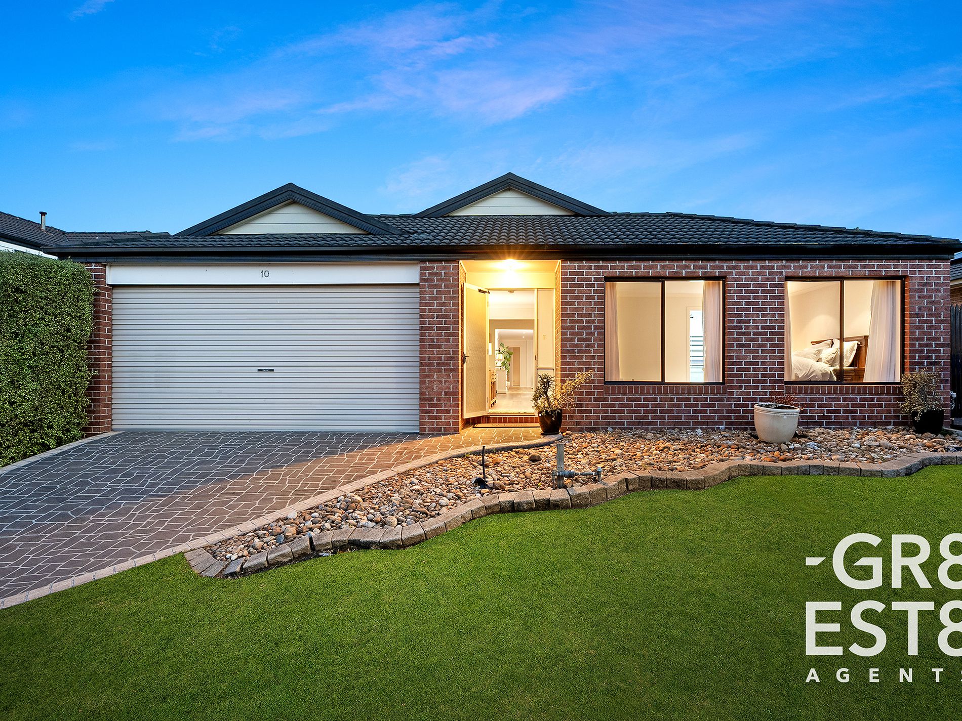 10 REDLEAF CLOSE, Hampton Park
