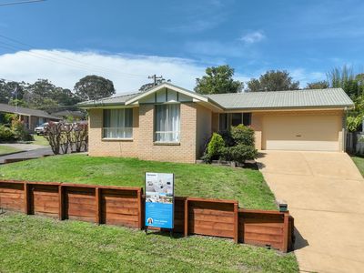 42 Valley Drive, Mollymook Beach