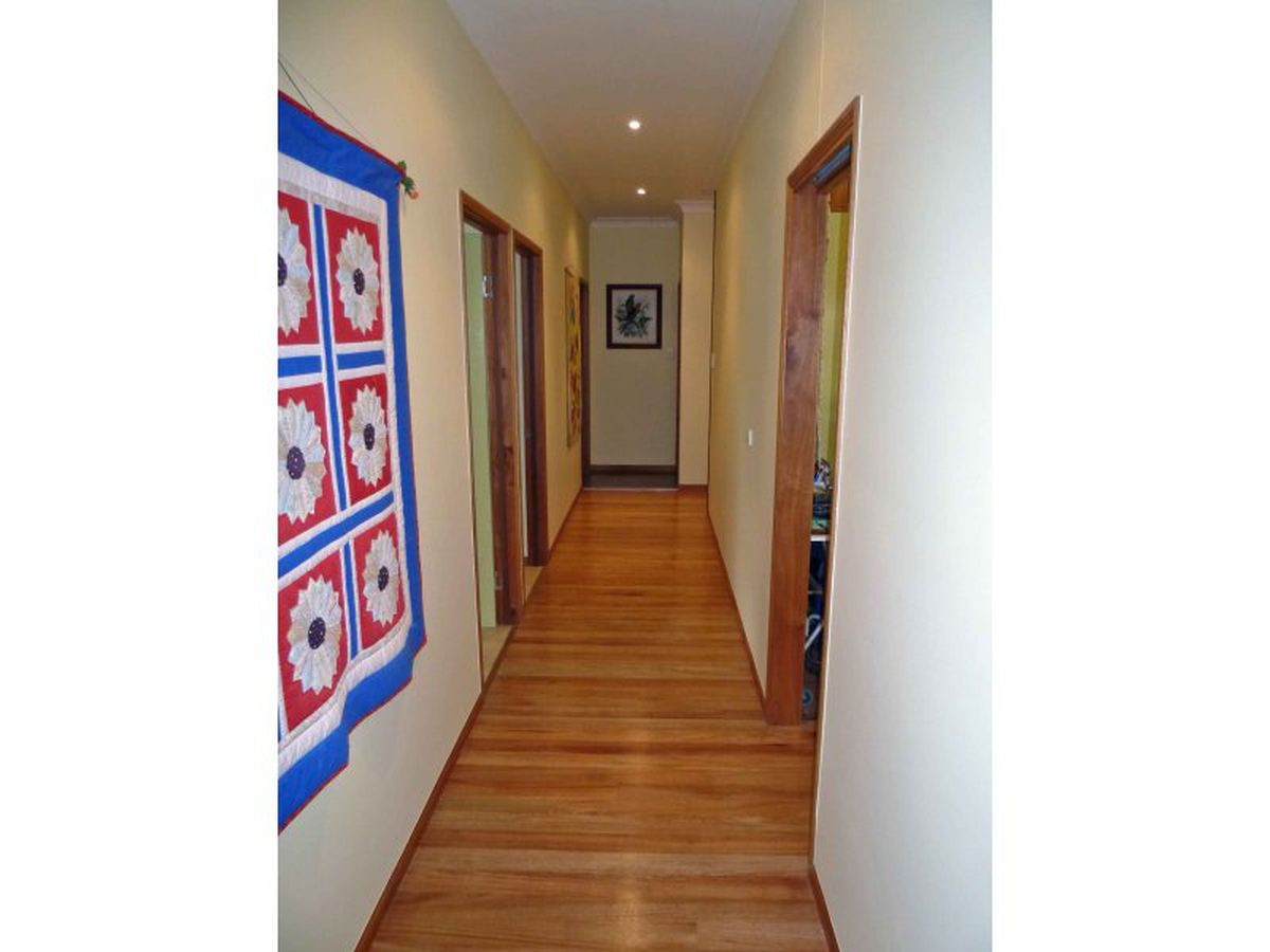 201 Deep Creek Road, Atherton