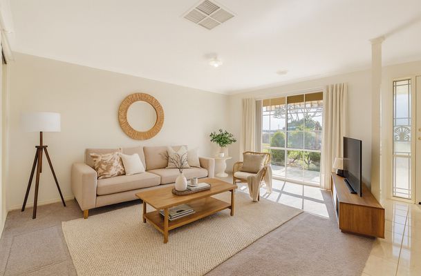 15 Edgewood Road, Roxburgh Park