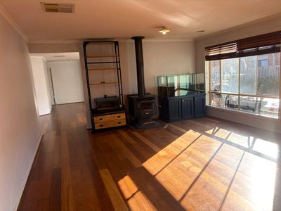 7 Conquest Drive, Werribee