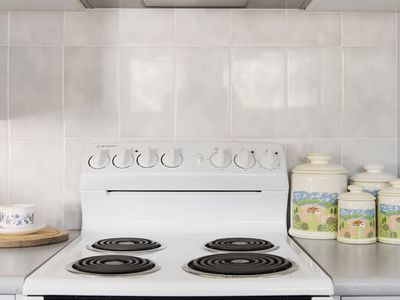 1 / 18 Augusta Place, Mollymook