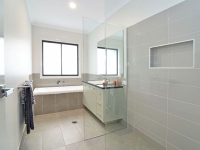 51 Maygar Avenue, Wodonga