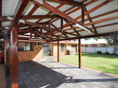 4 Hellyer Court, Dubbo