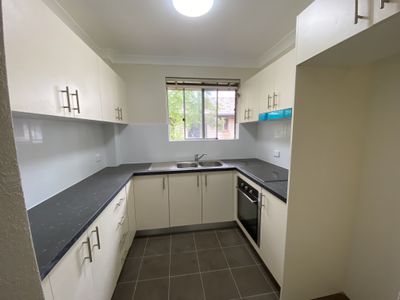 8 / 24 Caroline Street, Westmead