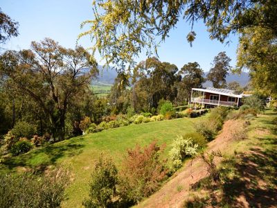 36 Sunrise Lane , Tawonga South