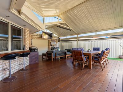 11 Keel Cove, Waikiki