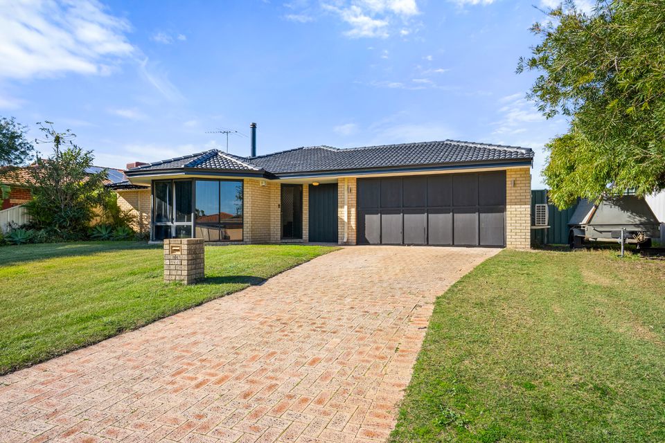 24 MANLY CRESCENT, Warnbro