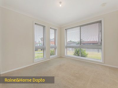 1 / 6 Lachlan Avenue, Barrack Heights