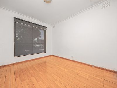 4 / 7 Station Street, Mentone