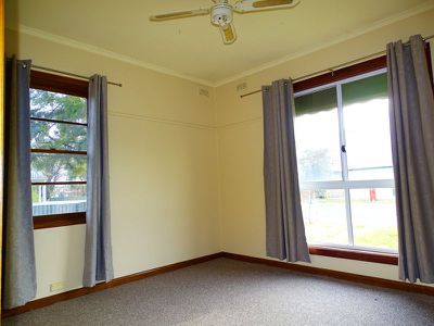 51 King Albert Avenue, Leitchville