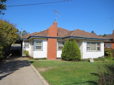 75 Docker Street, Wangaratta