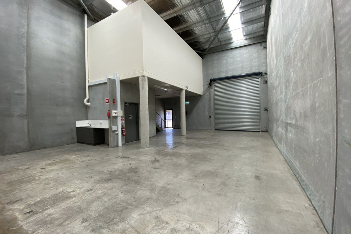 Unit 9 / 35 Wurrook Circuit, Caringbah