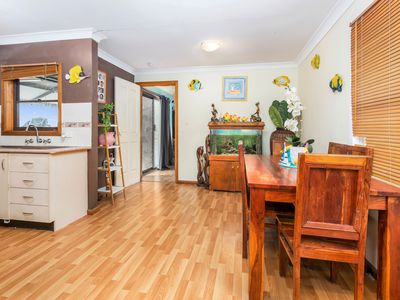14 Eleanor Avenue, Oak Flats