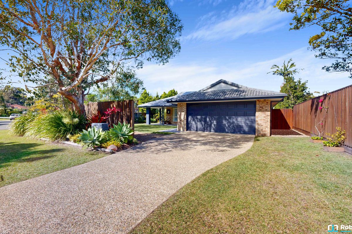 1 Feathertail Court, Tewantin