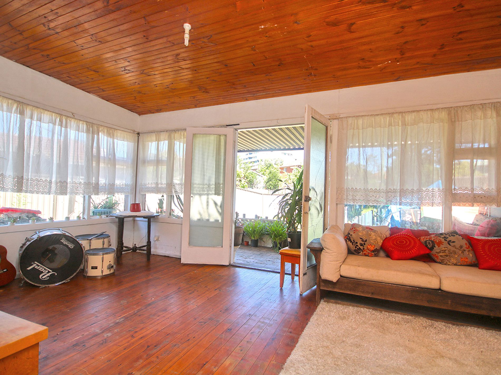 2b Hampden Road, Lakemba