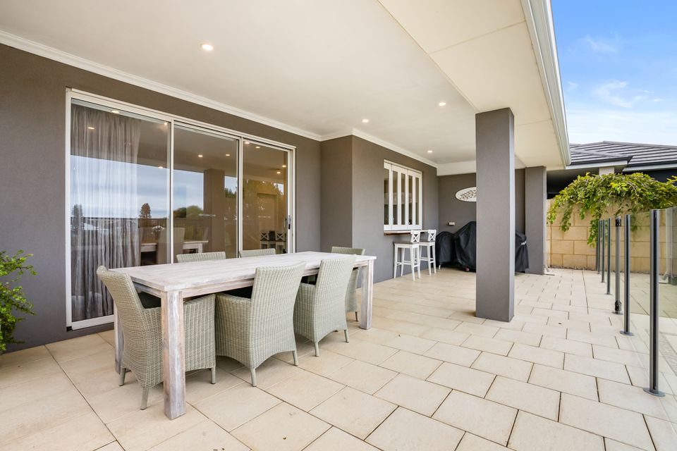 39 BROULEE LANE, Secret Harbour