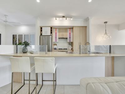 203 Esplanade, Cairns North
