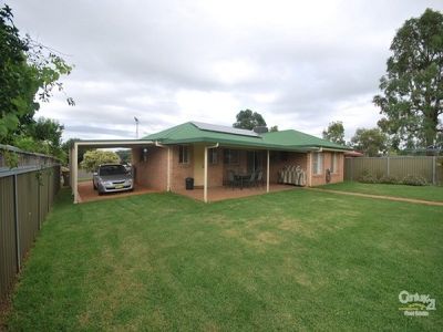 9 Plover Close, Dubbo