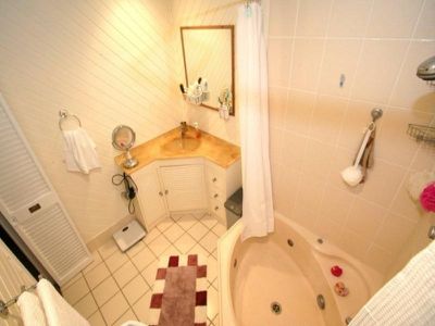 1 Camelot Street, Underwood