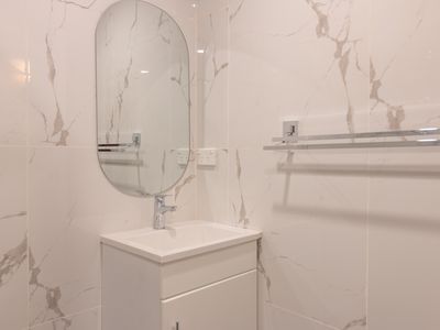 871 Grand Junction Road, Valley View