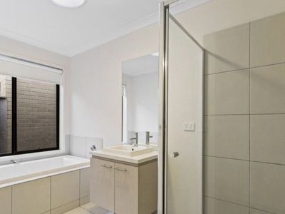 17 Tramway Street, Point Cook