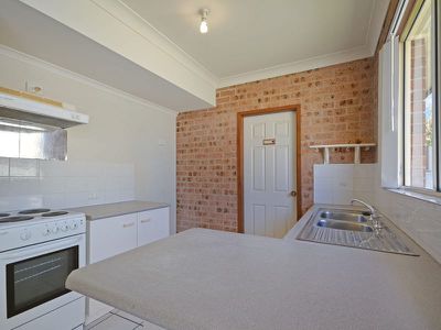 4 / 166 Broadmeadow Road, Broadmeadow