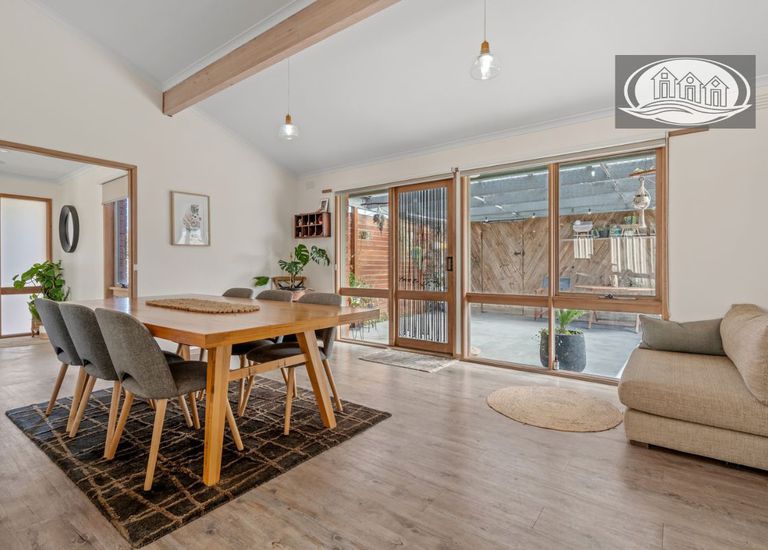 16 Webb Court, Portland