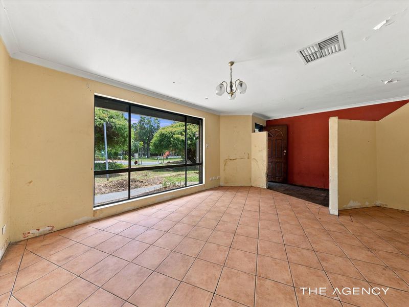 39 Allamanda Drive, South Lake