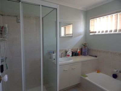 9 / 12 Bergin Street, Booval