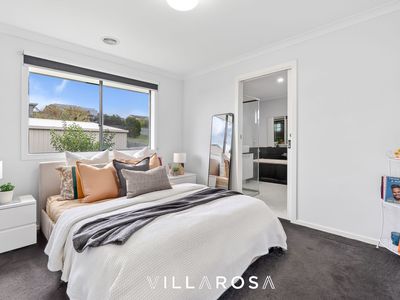 24 Lapin Grove, Wandana Heights