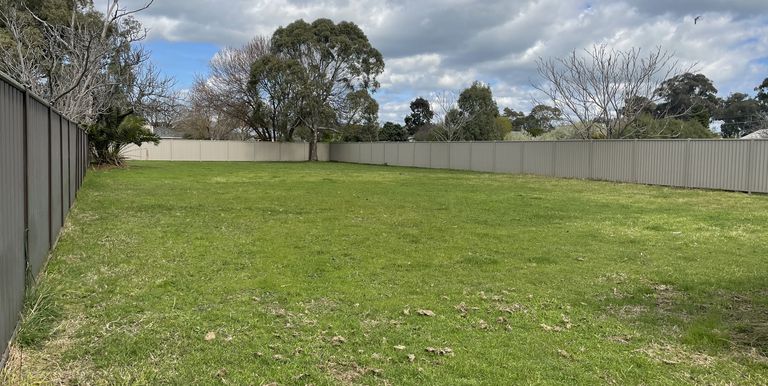 10B Sevens Ave , Euroa
