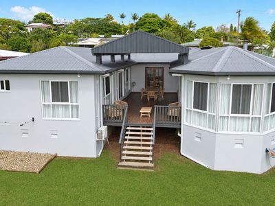 24 Crouch Avenue, Atherton