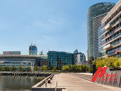 2D / 8 Waterside Place, Docklands