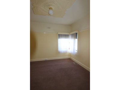 14 Clonard Avenue, Geelong West