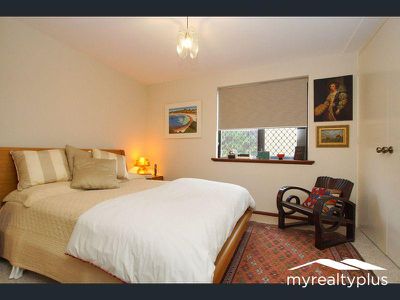 4 / 10 Queens Crescent, Mount Lawley