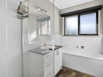 3-4 Cortona Place, Waurn Ponds