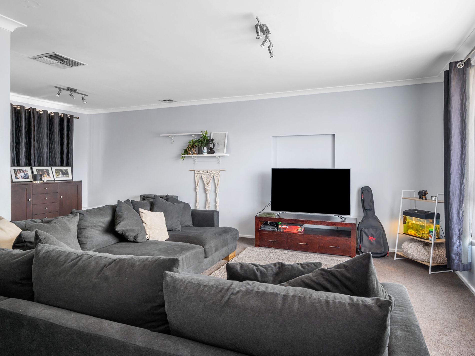 4 St John Grove, Hannans