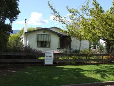 43 Valley Avenue, Mount Beauty