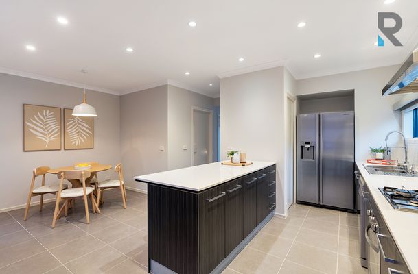 30 Flourish Circuit, Greenvale