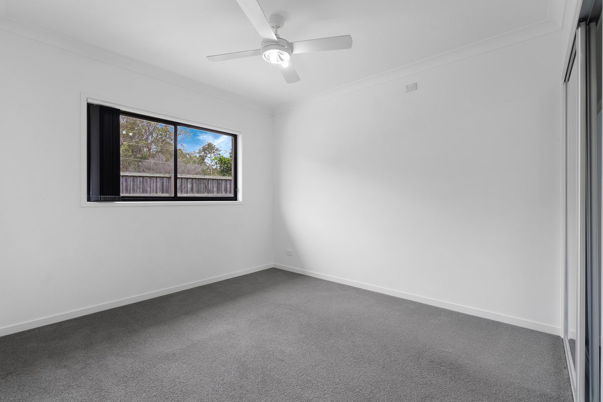 30 Thames Drive, Regents Park