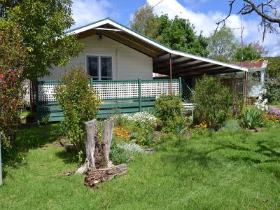 48 Freeburgh Avenue , Mount Beauty